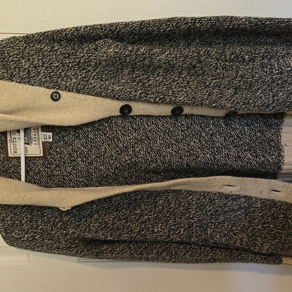 Roots cabin sweater